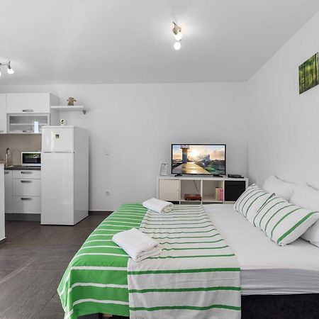Studio Apartment Sekula Σίμπενικ Εξωτερικό φωτογραφία