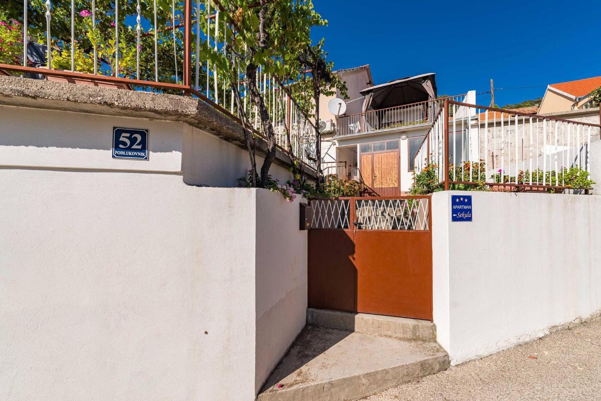 Studio Apartment Sekula Σίμπενικ Εξωτερικό φωτογραφία